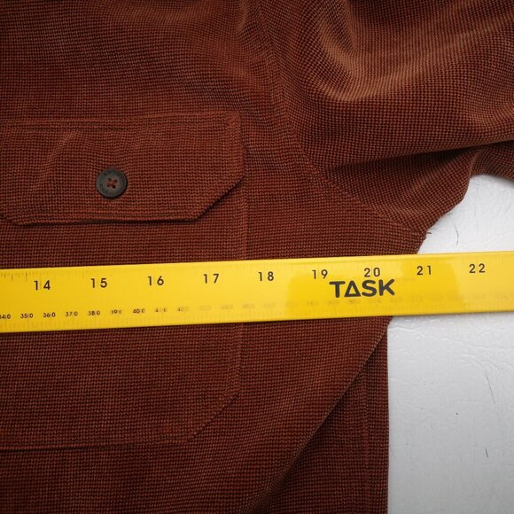 Royal Robbins Men's Size Medium Textured Rust Colored Button Front Shirt - Picture 7 of 9
